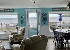 Seaside Cottage On Beautiful New Brunswick Beachbr - Pocologan - Restaurant