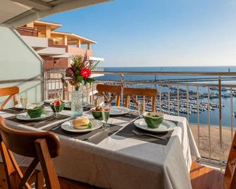 Miramar Apartament Palamós - Palamós - Balcón
