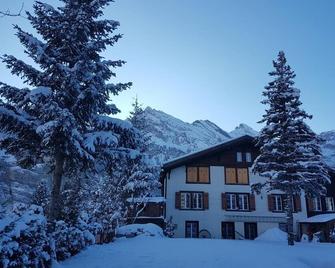 Pension Gimmelwald - Lauterbrunnen - Edificio