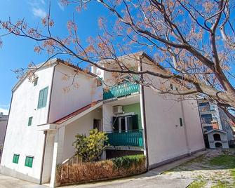 Apartments by the sea Promajna, Makarska - 23184 - Promajna - Budynek