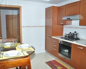 Miradouro de Gamboa - Praia - Cocina