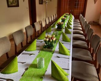 Hotel Deutsche Eiche Northeim - Northeim - Comedor