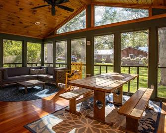 Good Vibe Getaway: Luxury Family Retreat! - Honeoye - Restaurante