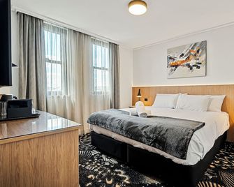 Battery Point/The Prince Of Wales Hotel - Hobart - Bedroom
