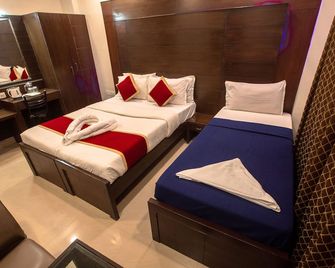 Orion Residency Hotel Near Chennai Central Railway Station - Madrás - Habitación