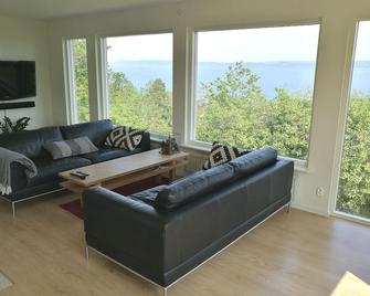 Villa Jönköping, Breathtaking Wiew Over Lake Vättern! - Bankeryd - Salon