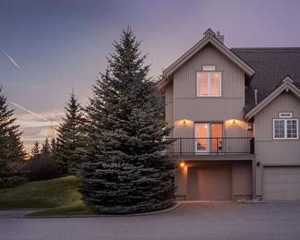 Apres Chalet Luxury Town Home off Ski Hill Rd - Driggs - Building