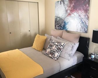 316 59th E4 · West New York 1bed Apt / 25 min to the Big Apple - West New York - Habitación