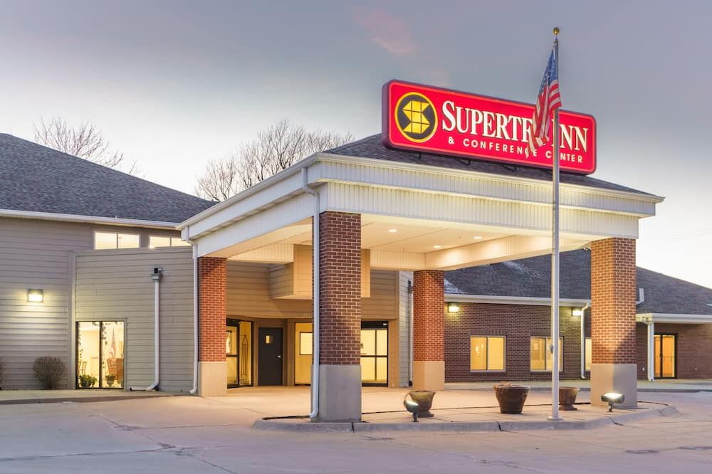 Supertel Inn And Conference Center