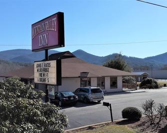 Mountain Valley Inn - Dillard - Building