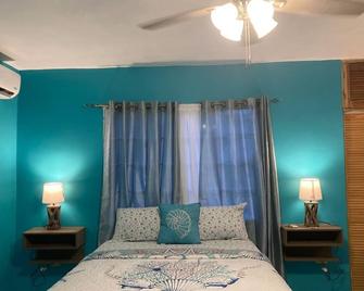 Yanceylargo Estate - Newly Built Modern 1 Bedroom Suite 1 Villa By RedAwning - Montego Bay