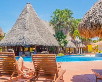 Nandel Beach Resort - La Cruz - Piscina