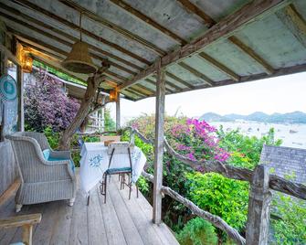 Selini Hills - Labuan Bajo - Balcony
