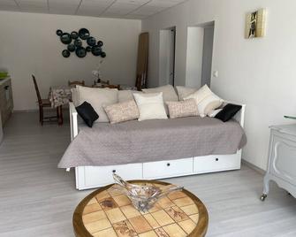 Location Appartement 6 Pers. Avec Piscine \'hirondelle\' - Bruay-la-Buissière - Salon