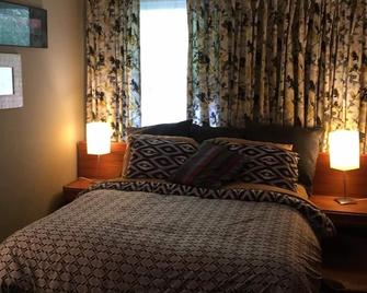 Happy Home Guest Suite- 12 minutes to TIEC and other equestrian venues - Columbus - Bedroom