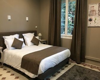 Auberge De La Treille - Chambres D'Hôtes - Avignon