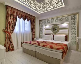 Hotel Queens Land - Istanbul - Bedroom