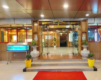 Gandharva Inn - Chākan - Lobby