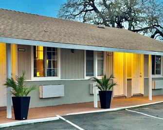 Budget Motel - Gilroy - Gebouw