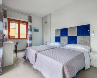 Azzurro Park Suite Sorrento - Sorrento - Habitación