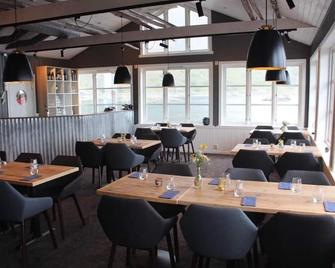 Brygga Restaurant Bed and Breakfast - Sørvågen - Restaurante