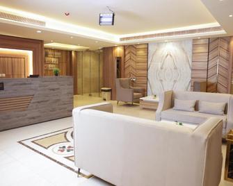 Malath Homes Aparthotel - Jeddah - Front desk