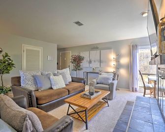 Ski, Shred and Tube Mtn-View Condo in Silverthrone! - Silverthorne - Living room