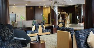 Signature Hotel Apartments and Spa - Dubai - Lobby