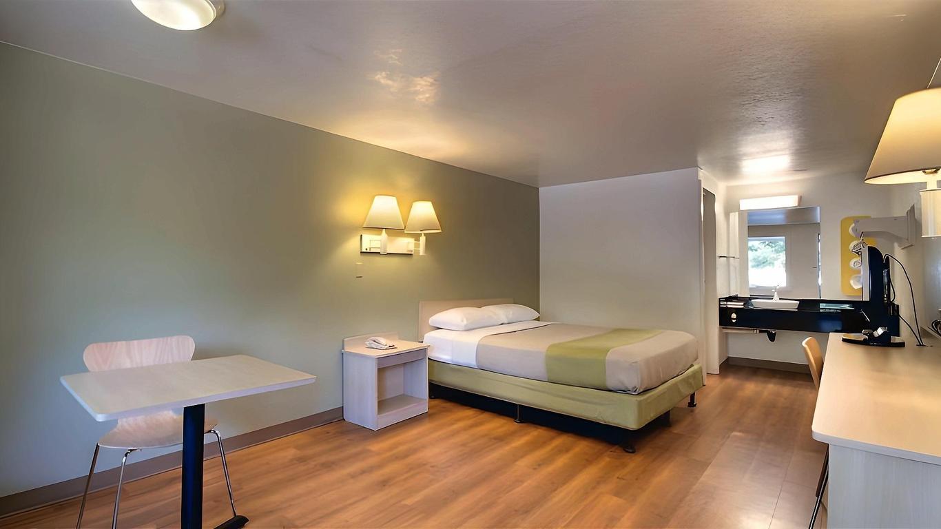 Rodeway Inn