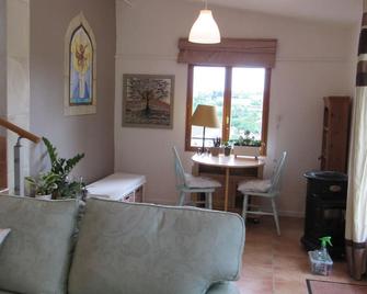 Detached cottage near to town of Riberac - Ribérac
