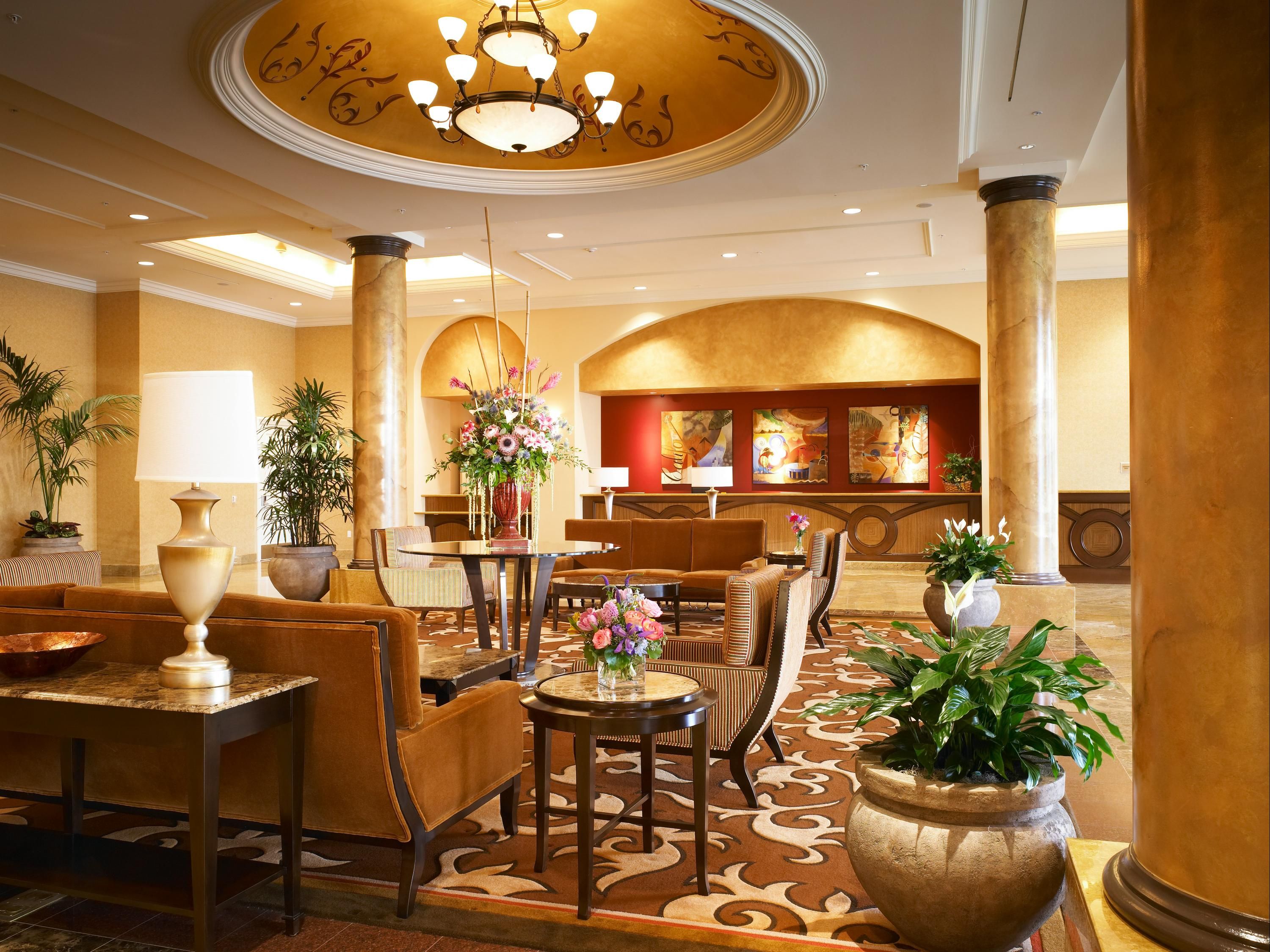 DoubleTree Suites by Hilton Hotel Anaheim Resort - Convention Center - אנהיים - לובי