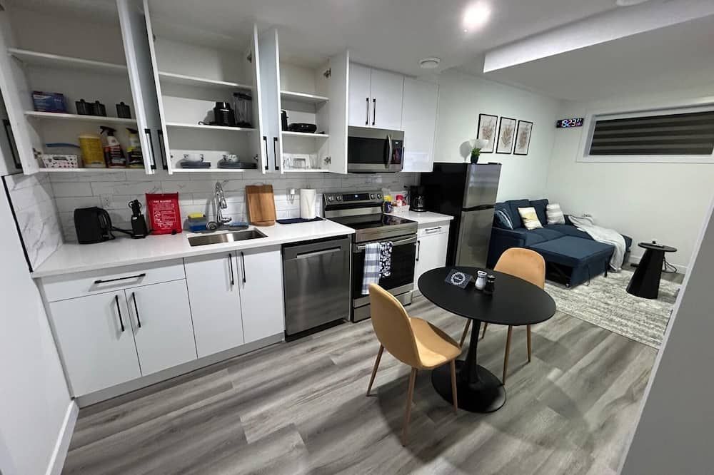 Fort Abode- 1 bedroom basement with seperate entrance and heating - Fort Saskatchewan