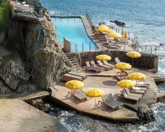 Hôtel Le Provençal - Rénové en 2025 - Bord de Mer - Hyerès