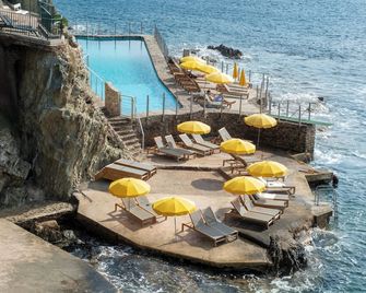 Hôtel Le Provençal - Rénové en 2025 - Bord de Mer - Hyères