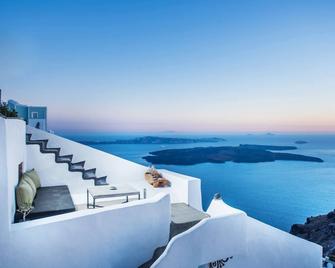 Sophia Luxury Suites - אימרוויגלי - בריכה