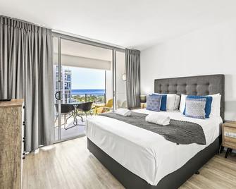 Maroochy Sands Holiday Apartments - Maroochydore - Bedroom