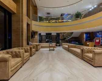 سكايلاين ريزورت آند كونفينشن سنتر - اندور - ردهة