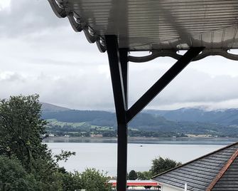 3 Bedroom Home with Stunning Views of The Mourne Mountains and Carlingford Lough - Dundalk - Balcony