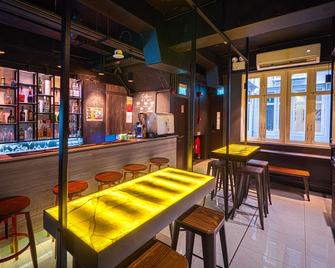Cube Boutique Capsule Hotel At Chinatown - Singapore - Bar
