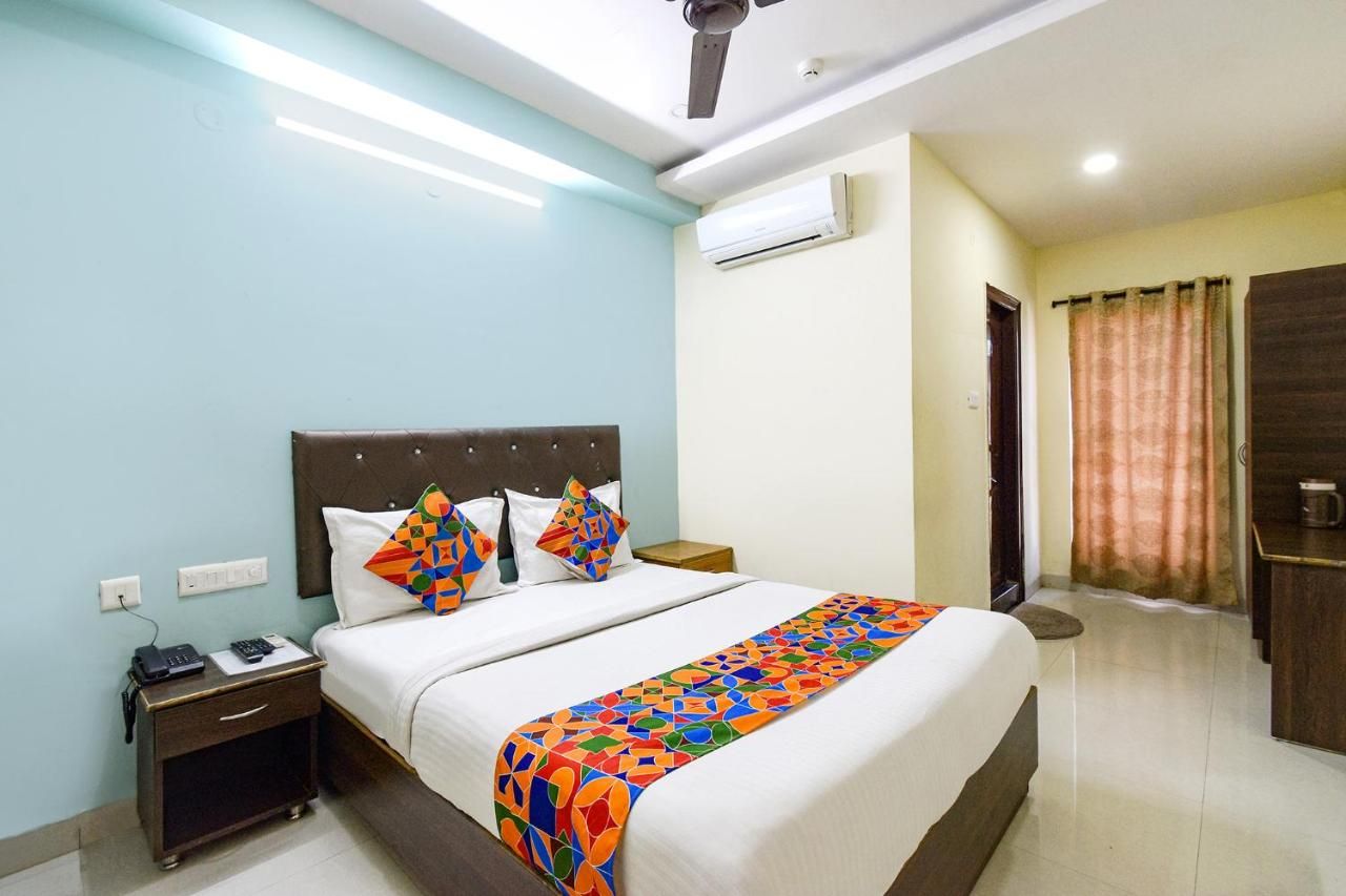Fabhotel L Grand thumbnail 2