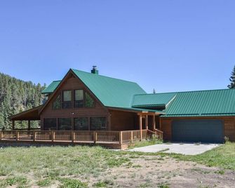 Gorgeous Home With Mtn Views/Perfect For Families & Groups/Wrap Porch/Atv Pking - Red River - Building