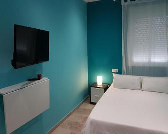 Vivienda Reina Victoria - Huelva - Habitación