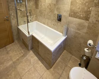 ذا بروم هوتل - Great Yarmouth - حمام