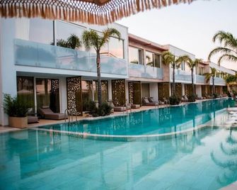 Elite Bay Hotel Lalez Durres - Durrës - Pool