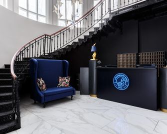 Strawberry Duck Moscow - Moscow - Front desk