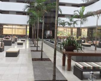 Apartamentos Lê Jardin Suítes - Caldas Novas - Lobby