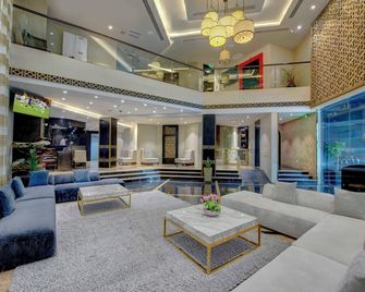 Lotus Grand Hotel - דובאי - לובי
