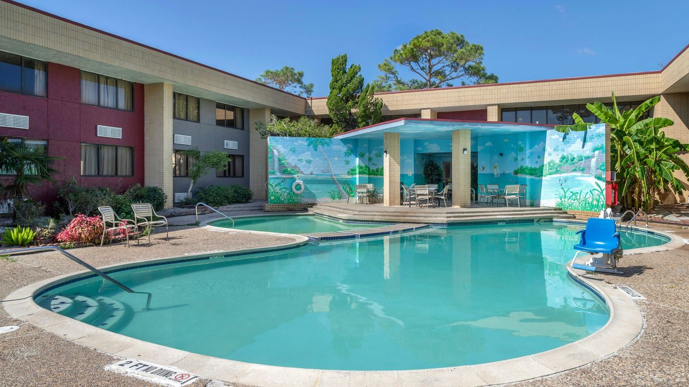 Red Roof Inn La Marque