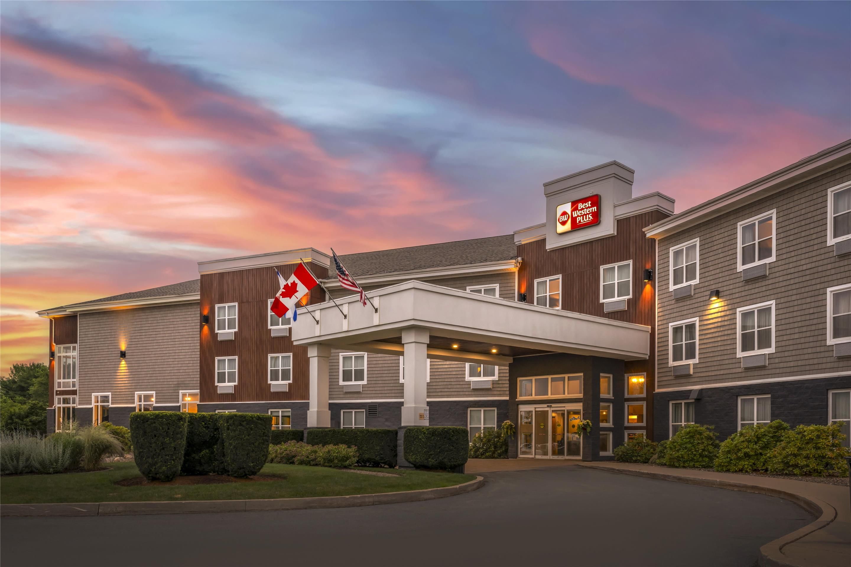 Best Western Plus Bridgewater Hotel & Convention Centre - Bridgewater - Gebäude