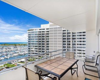 Ilikai 1110 2 Bed Room Wrap Around Ocean / Sunset / Marina Views - Honolulu - Balkong